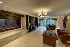 Spacious 5BHK Retreat Dadar Private Terrace & More