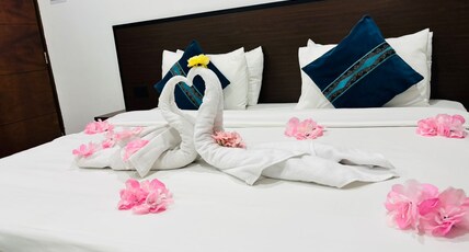 Vilu Central Room Type - Deluxe Room with Air Conditioning