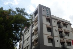 The Metro Park Hotel