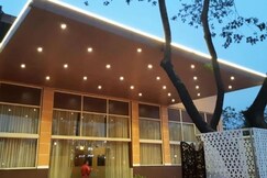 TGN SUITS - HOTEL (Near Raipur Airport)