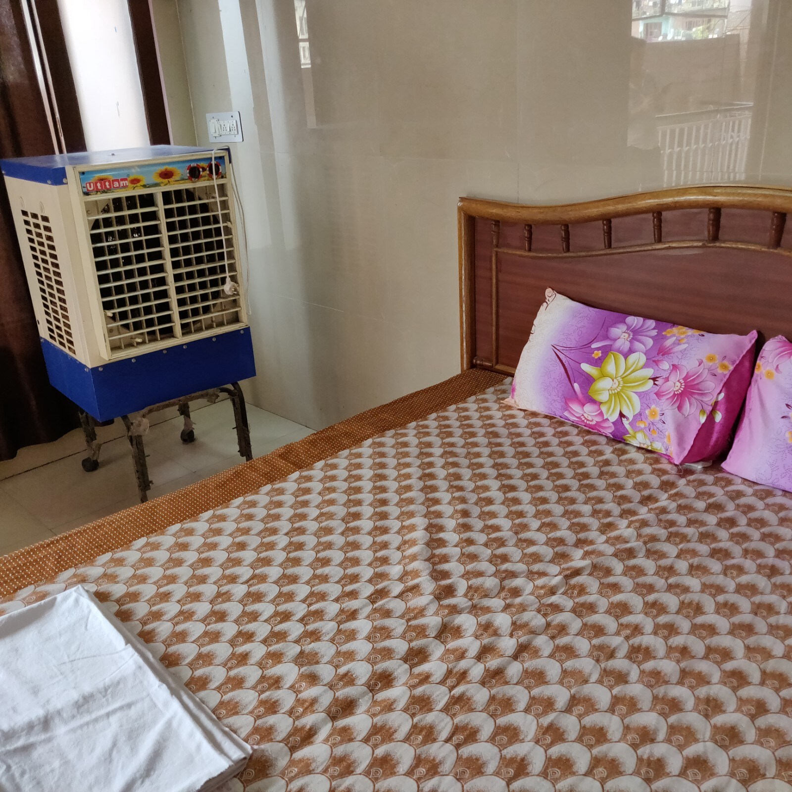 Simran Guest House - Tap to explore photos
