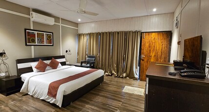 The Woods Room Type - DELUXE COTTAGE