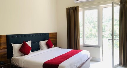 Hotel Hill River View Resort (A River Access Property) Room Type - Premium Luxury AC Room With Private Balcony And Mountain View Hotel Hill River View Resort (A River Access Property) Room Type - Premium Luxury AC Room With Private Balcony And Mountain View