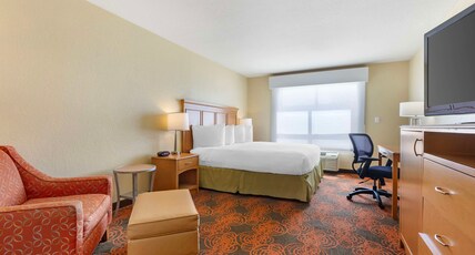 Best Western Plus Waco North Room Type - ACCESSIBLE - 1 KING,MOBACC,ROLLSH,NSMK,FULL BREAKFAST