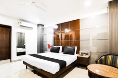 Super Hotel O Grand Peepal