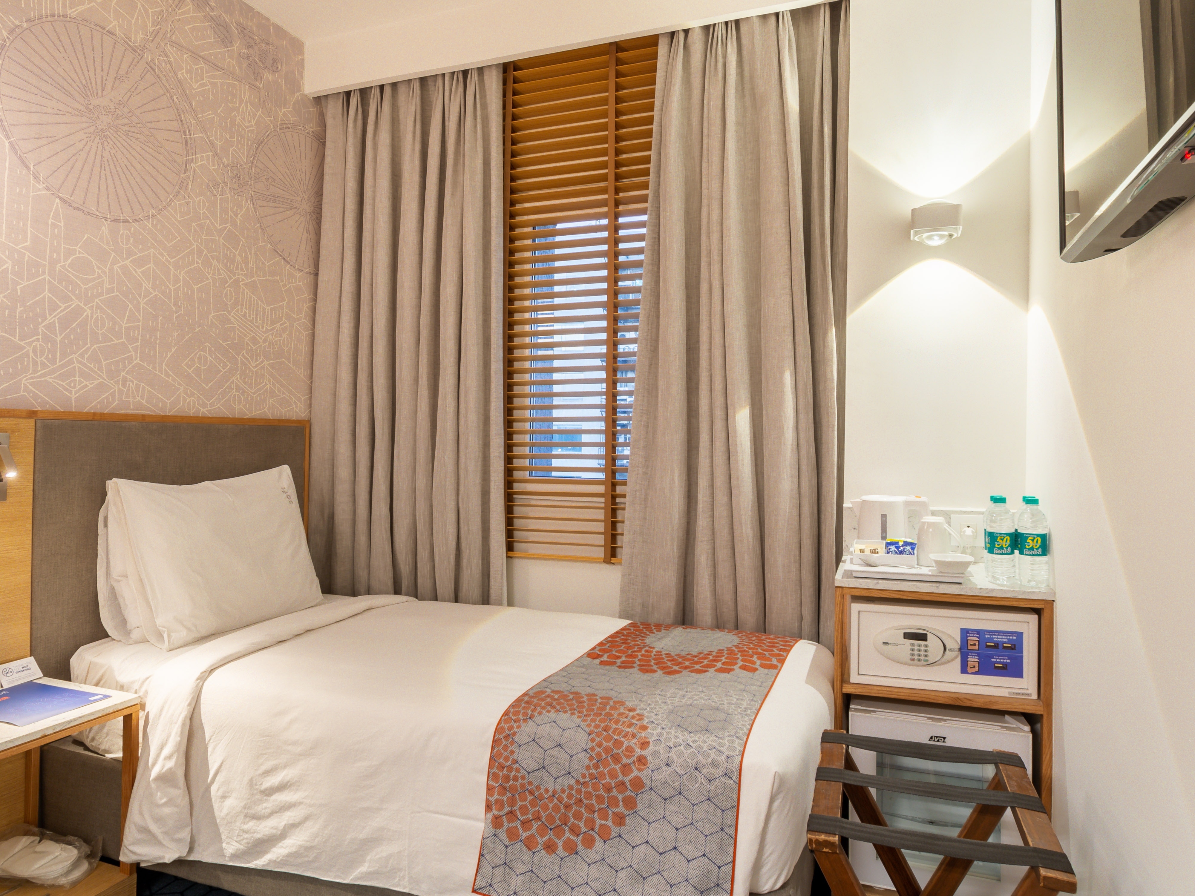 Holiday Inn Express Ahmedabad Prahlad Nagar - Tap to explore photos