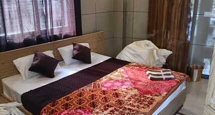 Hotel O 7 Room Type - Classic