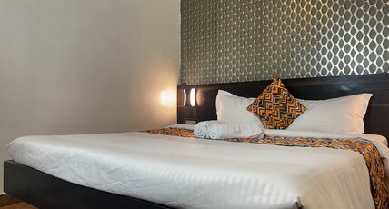 Urban Vista Chakan Room Type - Deluxe King Bed Room