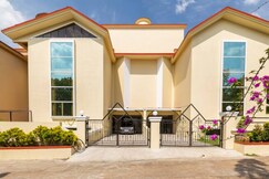 5BHK Serenity Villa by PranaamStays Holidays Homes Lonavala