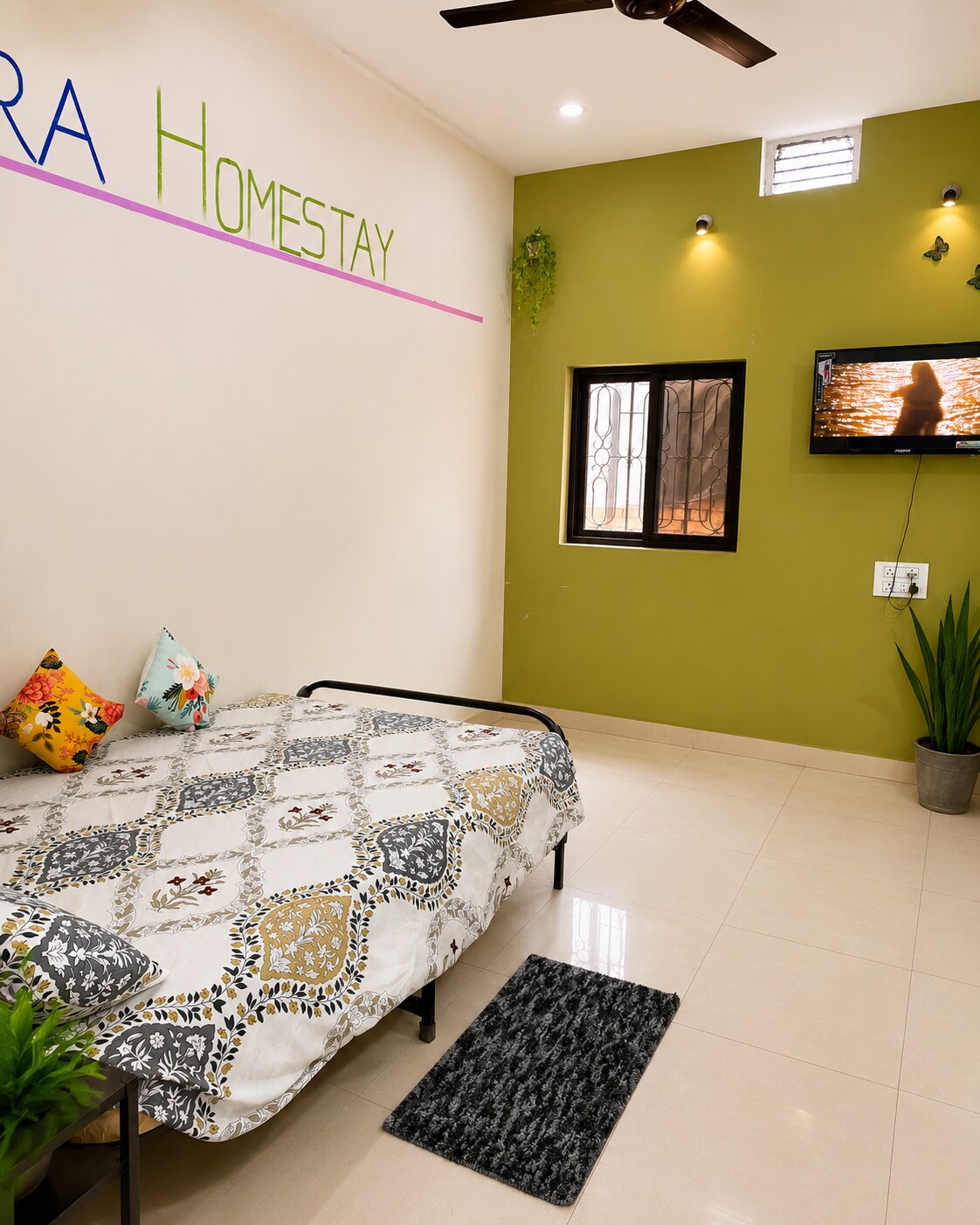 Ivar Homestay - Tap to explore photos