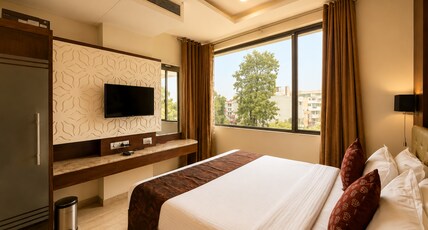 MPT Kalchuri Residency, Jabalpur (4 Min walk to Jabalpur railway Station) Room Type - AC Suite Room