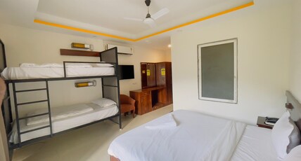 The Weekend Heights Room Type - Deluxe Quadruple with Balcony