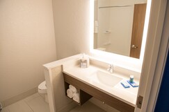 Holiday Inn Express & Suites WARSAW