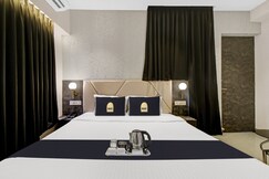 Super Townhouse Oak Hotel Lake View Royal Near Science City