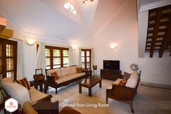 StayMazing 3Bhk Duplex Garden Villa | City Centre| 40 mins to Airport