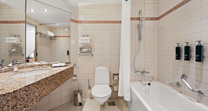 Hilton Dresden Room Type - TWIN HILTON GUEST ROOM