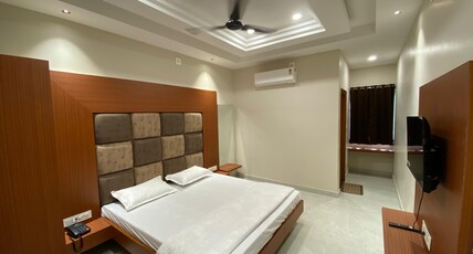 Devi Villa Room Type - Standard King Bed