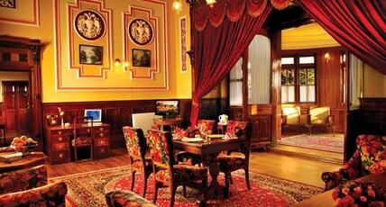 Welcomheritage Fernhills Royal Palace Room Type - Maharaja Suite