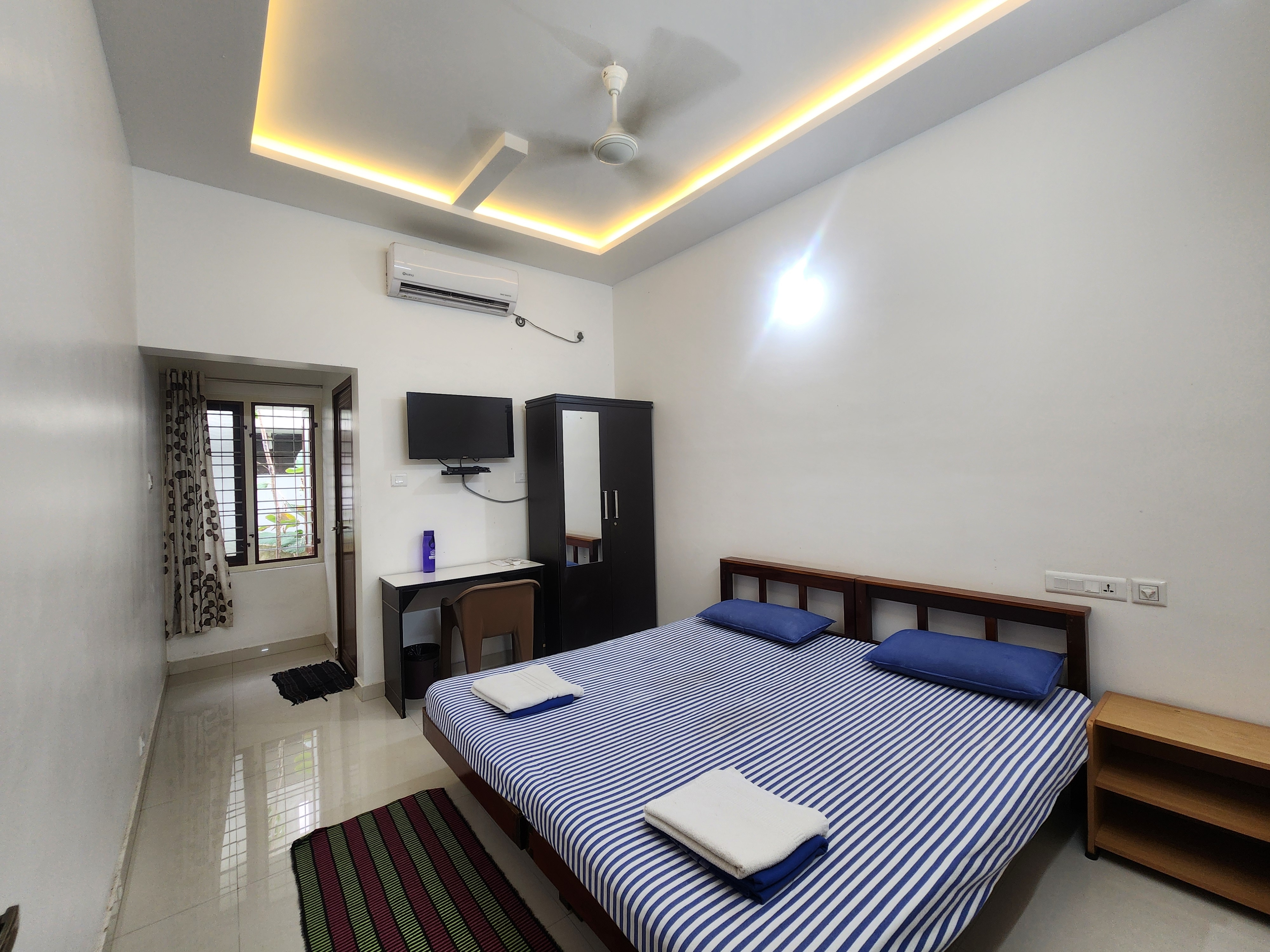 Happyhomes Homestay - Tap to explore photos