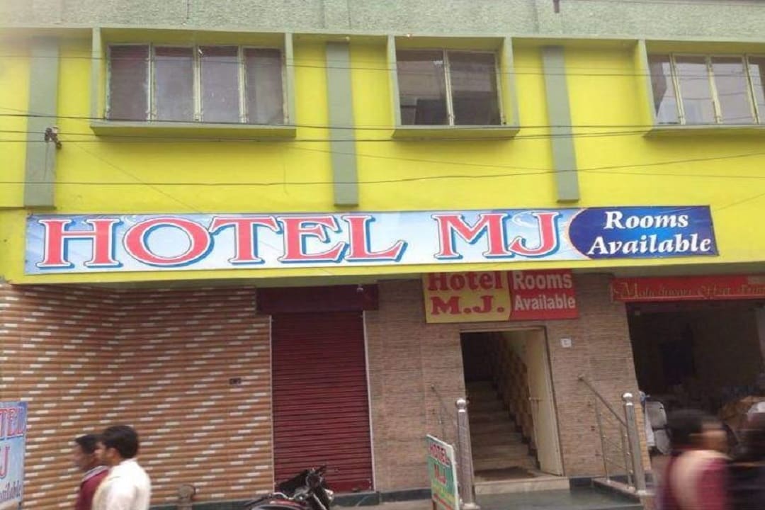 Hotel MJ - Tap to explore photos