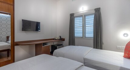 Ixora Suites (Near 100 Ft Rd & Indiranagar Metro Station) Room Type - Casa Studio Twin