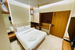 Address of Hotel Green County