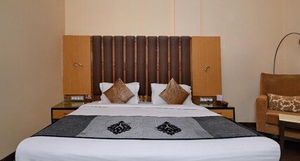 Hotel Siddharth Room Type - Deluxe Room