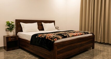 Park Palace Room Type - Bedroom 11