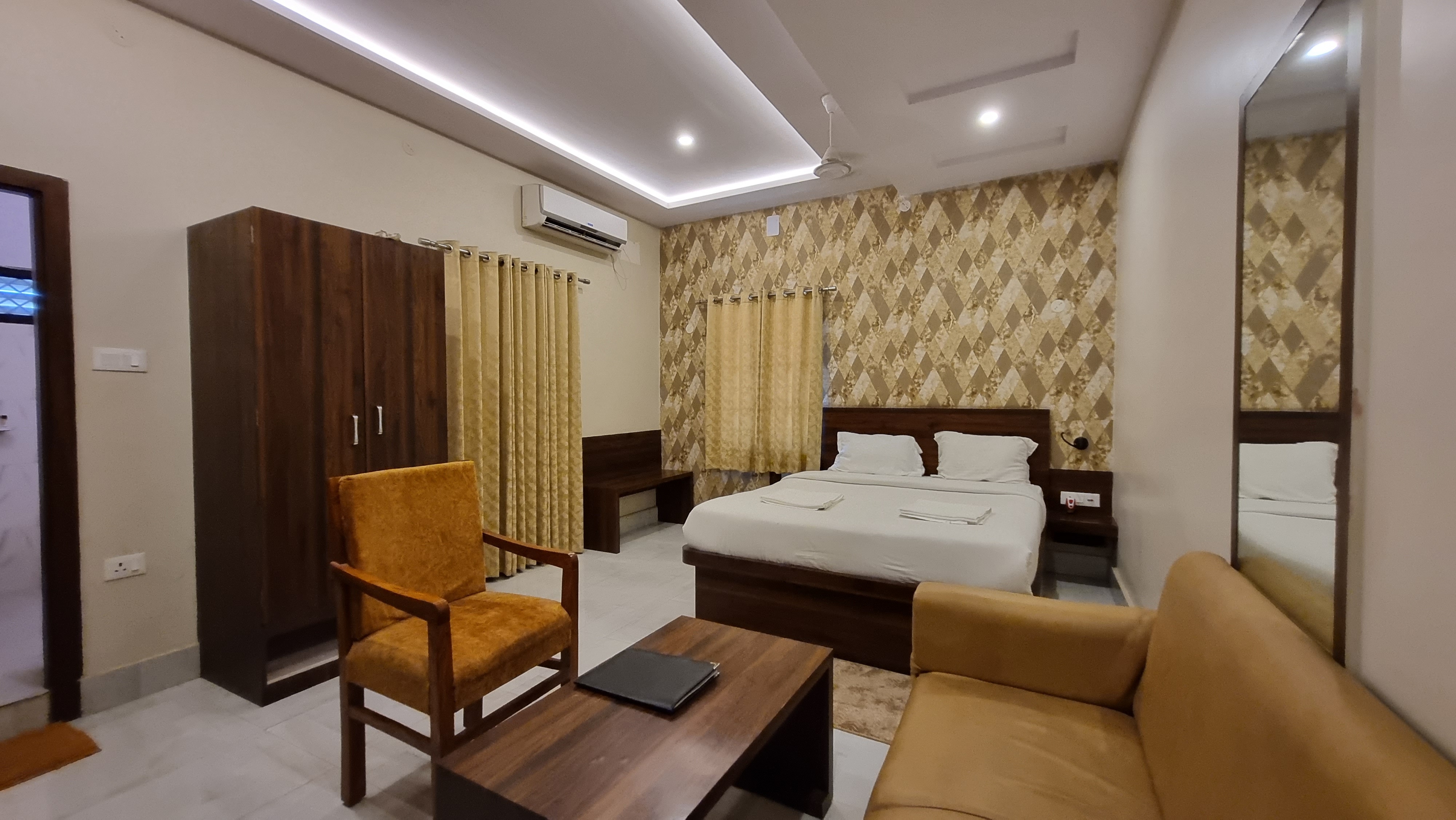 HOTEL ADITI INN - Tap to explore photos