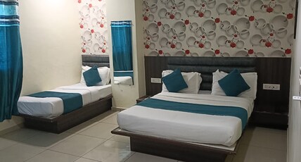 HOTEL SHIV RESIDENCY Room Type - Family Three Bed Room