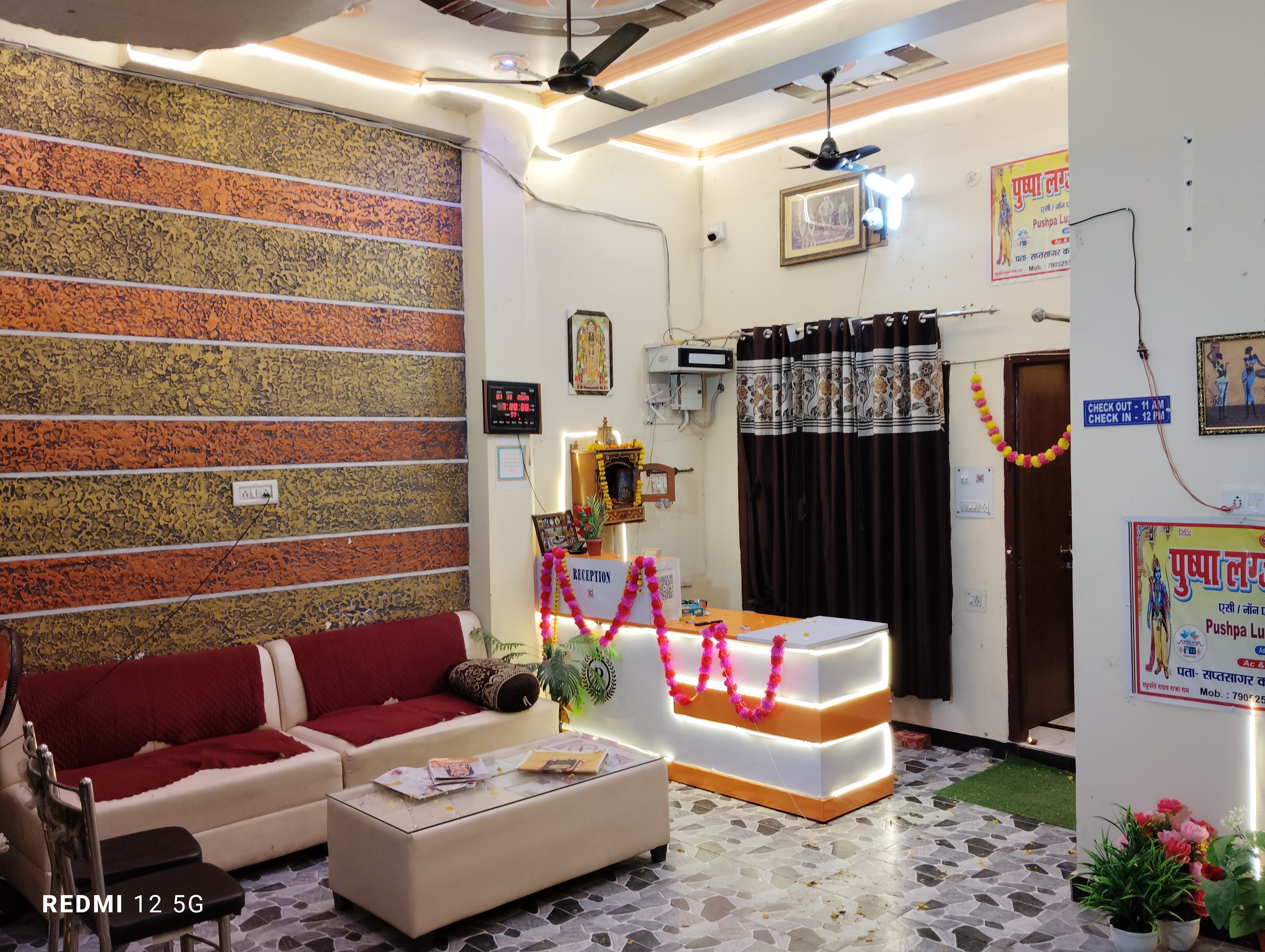 Pushpa Luxury Homestay - Tap to explore photos