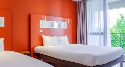 ibis budget Le Puy en Velay Room Type - TRIPLE - Room with 1 double bed and 1 single bed