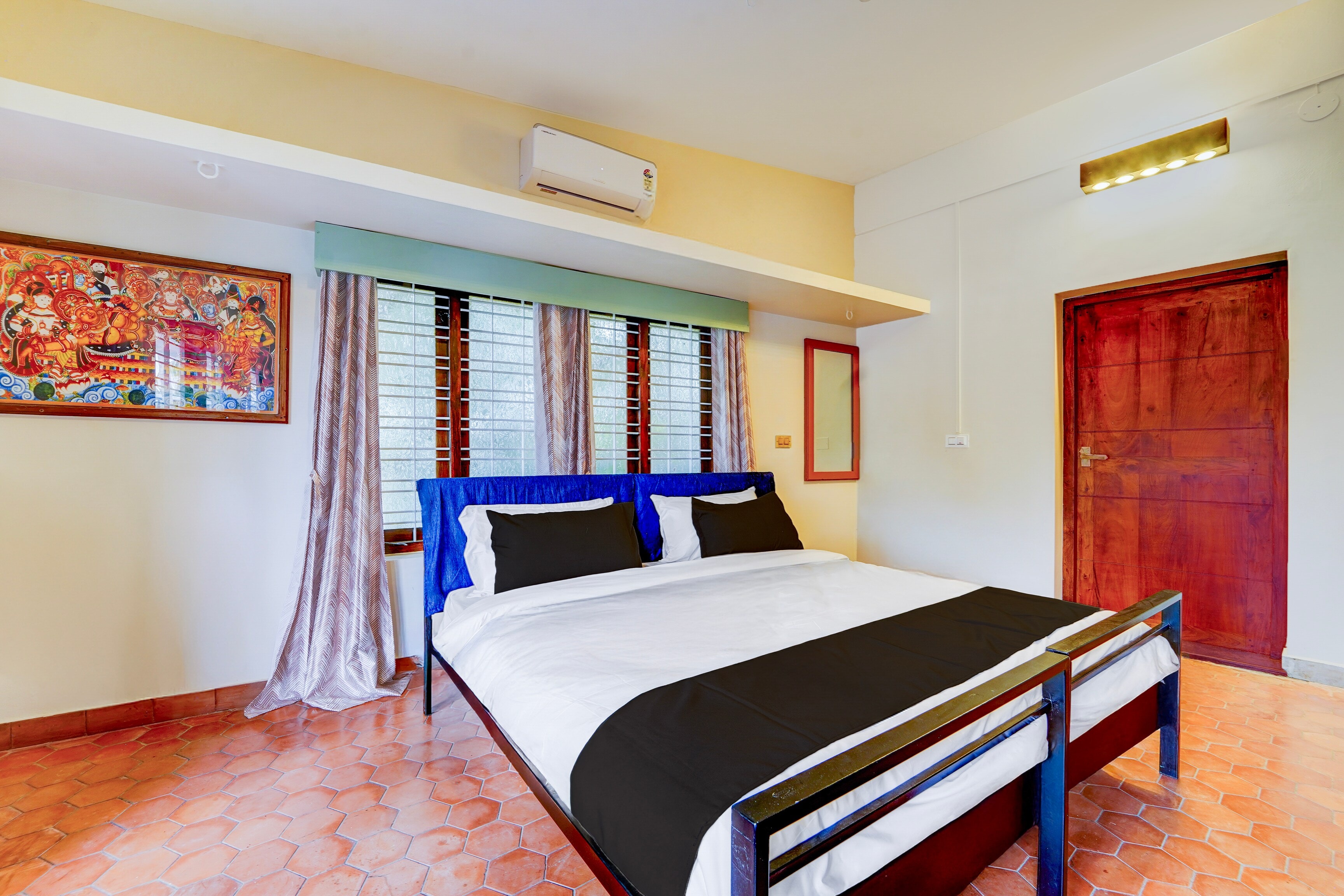 Super Hotel O CSIR Pappanamcode Formerly Ambadi Guest House - Tap to explore photos