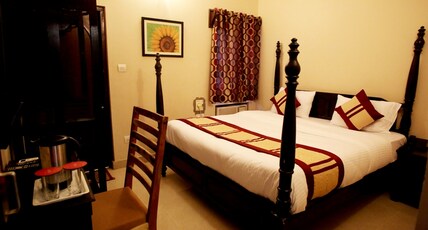 Ajit Mansion Hotel Room Type - Deluxe Room