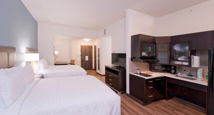 Candlewood Suites Baltimore - Inner Harbor, an IHG hotel Room Type - 2 Queen Studio Suite