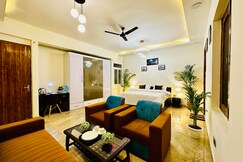 The White Scent - Near Noida Sector 18 Metro  
