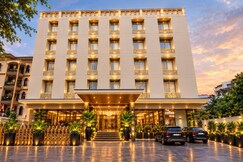 Hotel Galaxy Grand