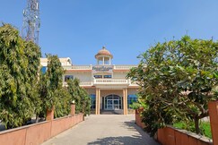 Hotel Sengar Paradise