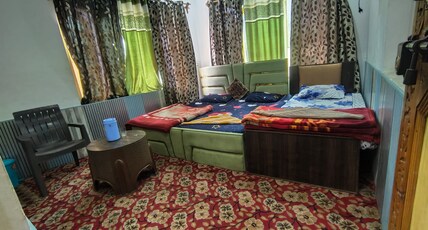 Hotel Irshad, Opposite to Khyber Hospital Lane Room Type - Triple Bed Room
