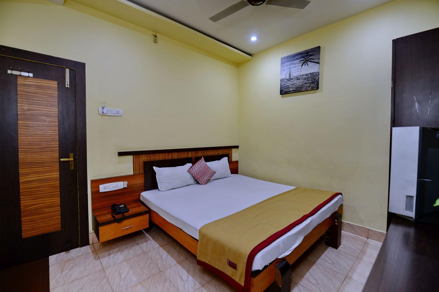 Hotel Akash - Tap to explore photos