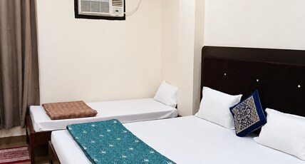 Shri Ram Janki Atithi Nivas Room Type - Triple Room with Shared Bathroom Shri Ram Janki Atithi Nivas Room Type - Triple Room with Shared Bathroom