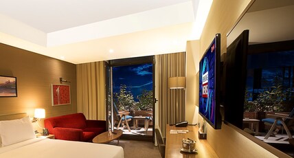 Doubletree By Hilton Istanbul Old Town Room Type - KING DELUXE ROOM