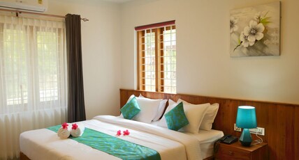 L&G Riverview Haven Room Type - Deluxe Room non AC