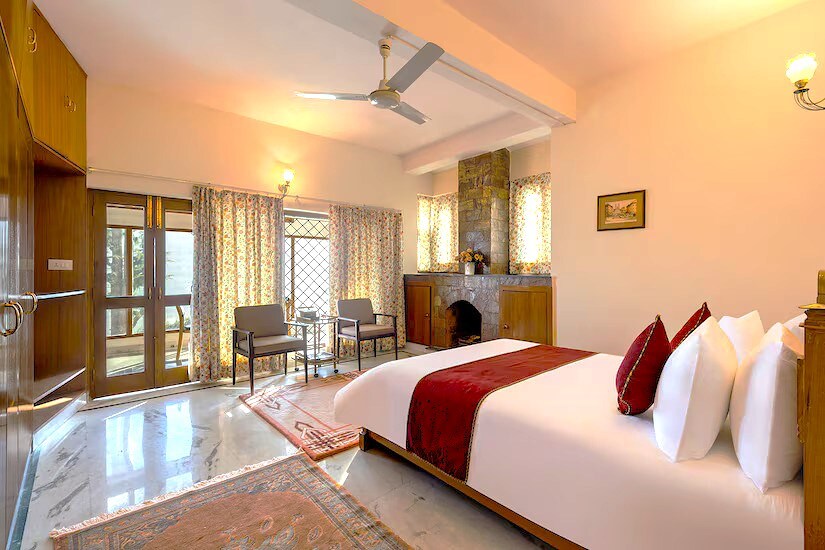 V are Family Lion's Den Garden Wing | 3BR in 7BHK hill-top luxury Estate with Bonfire & BBQ - Tap to explore photos