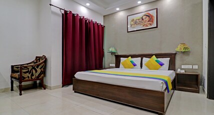 Itsy Hotels Hamlets Stay Room Type - Standard Room