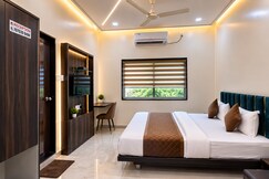 Kailas Lodging