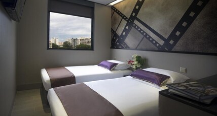 Hotel 81 Premier Hollywood Room Type - Superior Twin Room