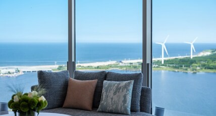 Crowne Plaza WEIHAI BINHAI by IHG Room Type - 1 King Lounge Access Sea View