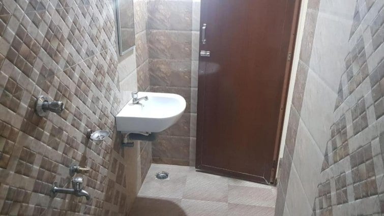 Abirami Royal Residency | Rooms & Wi-Fi - Tap to explore photos