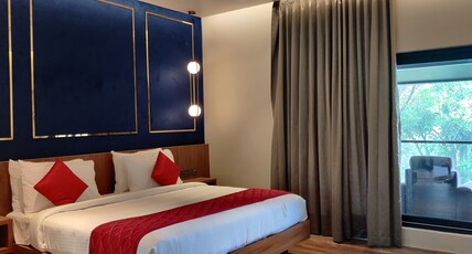Holiday Vagamon Room Type - Premium Room with Jacuzzi